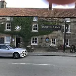 The Downe Arms