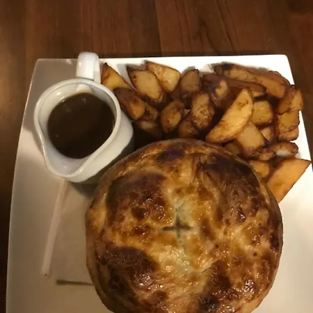 The Downe Arms 3*