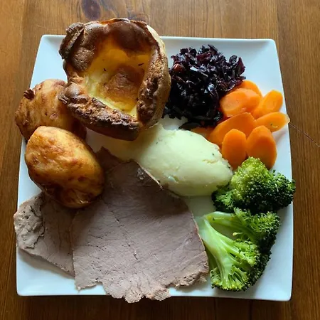 The Downe Arms Oda ve Kahvaltı 3*