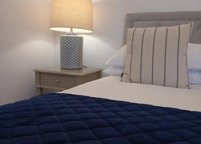 The Downe Arms Bed & Breakfast Castleton (North Yorkshire)