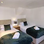 The Downe Arms Каслтон